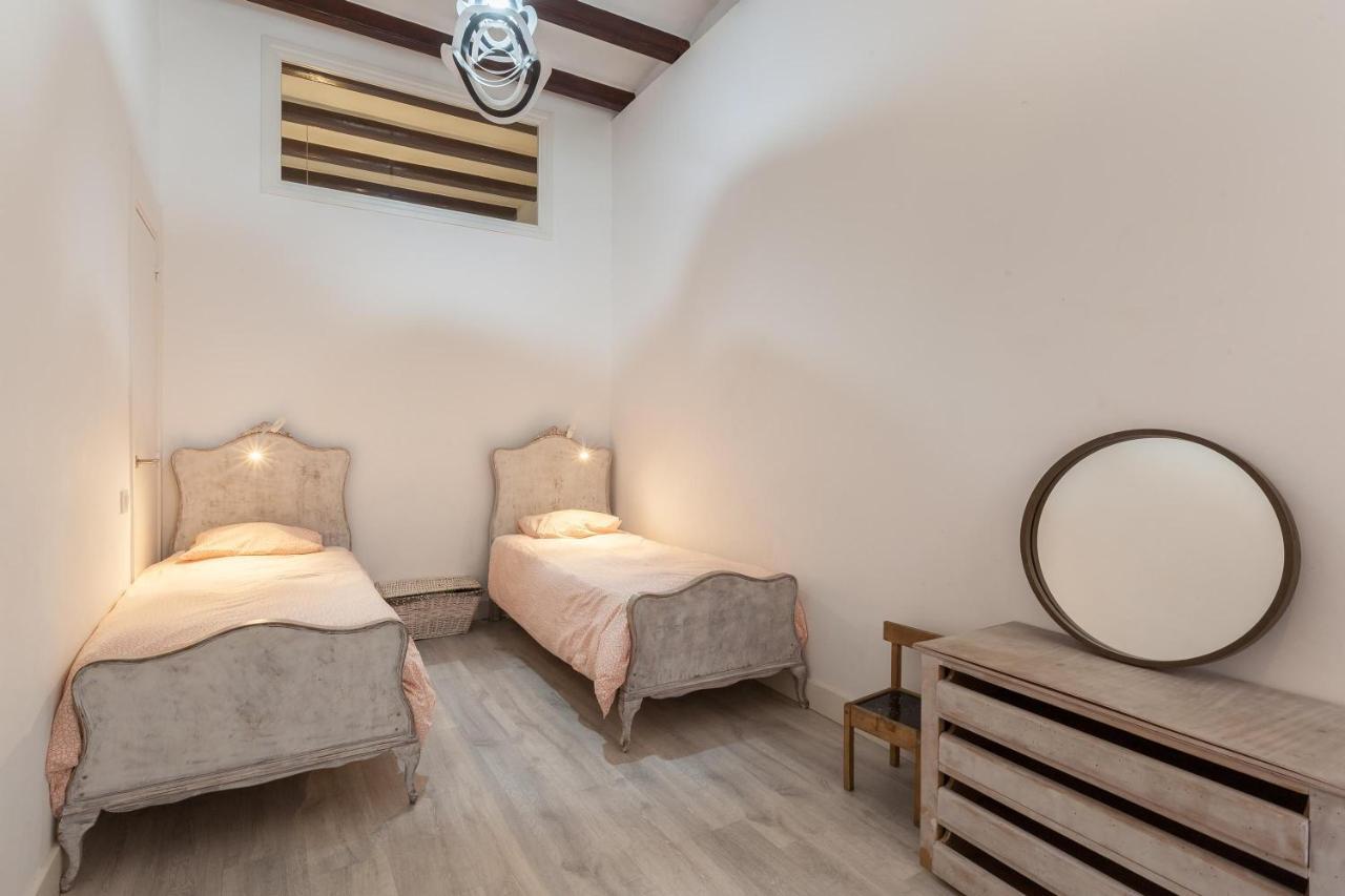 Monlau 12 Villa บาร์เซโลนา ภายนอก รูปภาพ